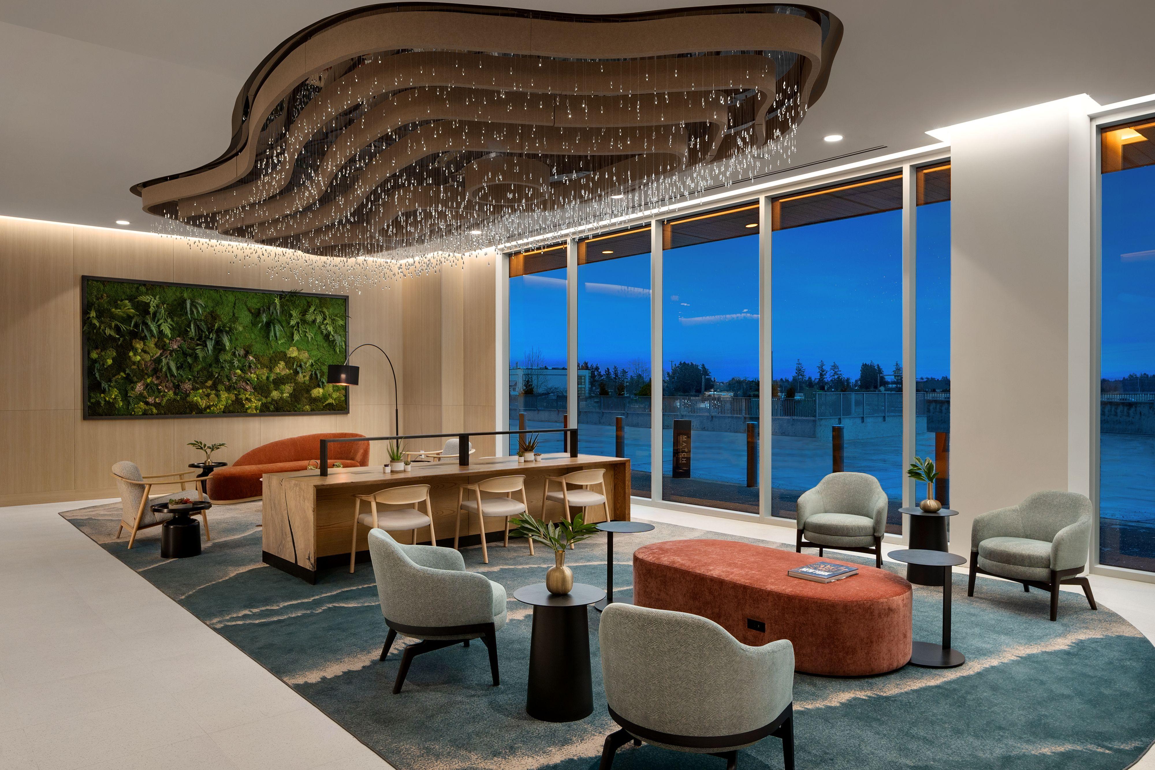 By Marriott Vancouver Hotel 4*