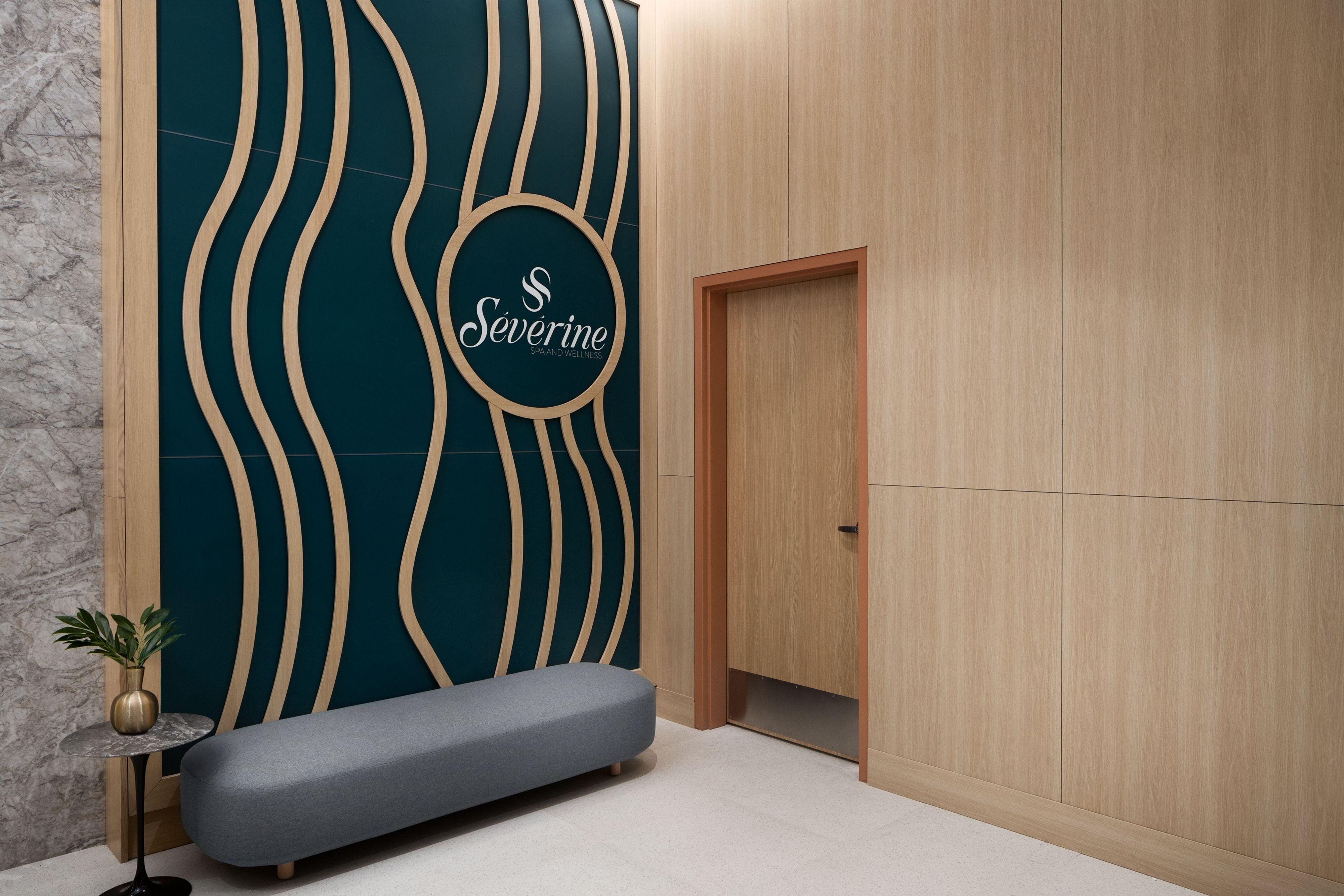 By Marriott Vancouver Hotel 4*